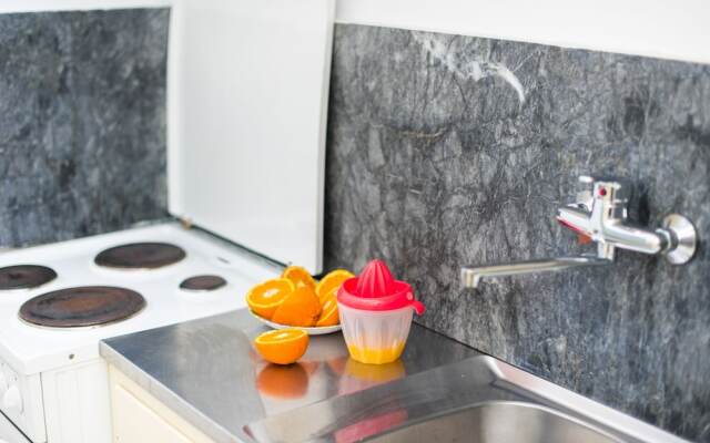 Neda Studios & Apartments