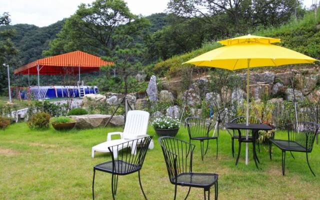 Gapyeong Duke House Pension
