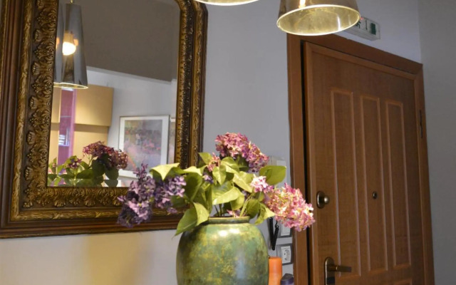 Chic & Cozy Apartment