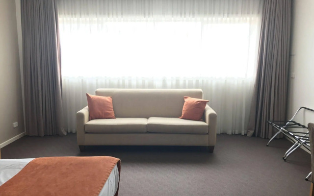 Mornington Hotel