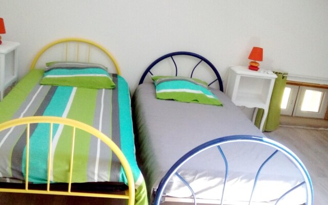 Apartment With 2 Bedrooms in Cambon-lès-lavaur, With Pool Access, Encl