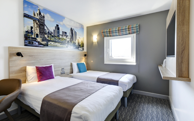 ibis Styles London Excel