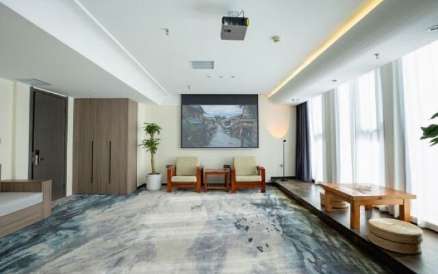 Grand View Pearl Hotel