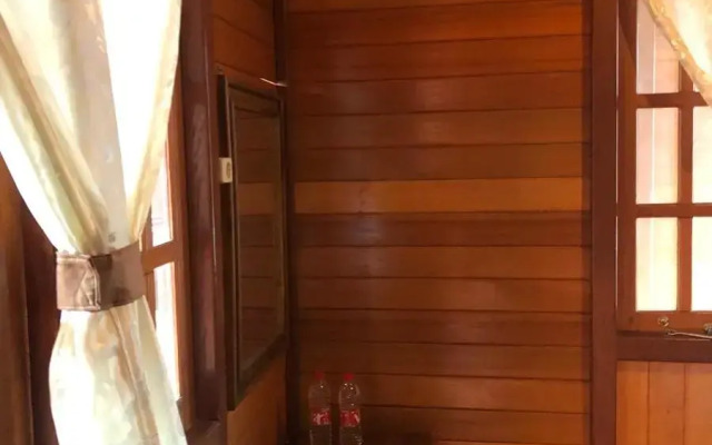 Roemah Kayu Saragan Syariah Magelang RedPartner