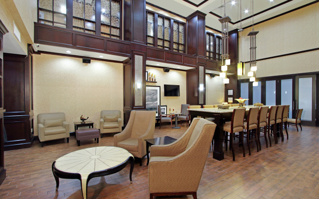 Hampton Inn & Suites Buffalo