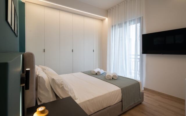 Io Suites