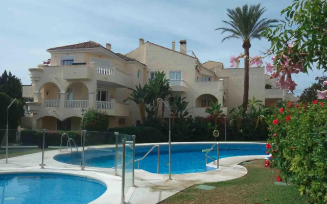Apartment near Puerto Banus