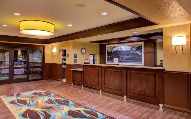 Hampton Inn & Suites Ontario