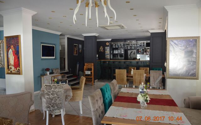 Sarıçay Rhodius Otel
