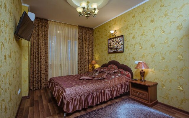 Отель Nadobu Hotel Poznyaki