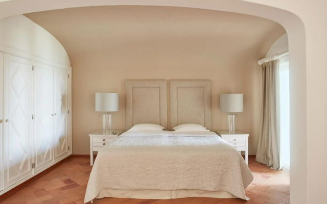 Vila Joya Home, Restaurant & Spa