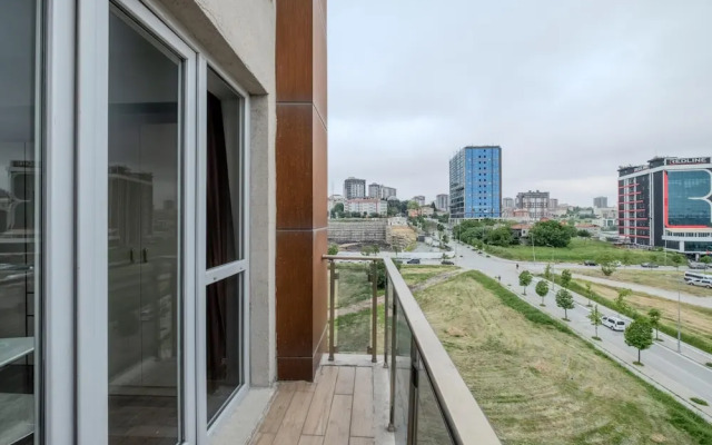 Modern Residence Studio Flat w Balcony in Bagcilar