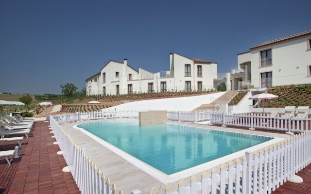 Modern Holiday Home in Pedaso with Pool