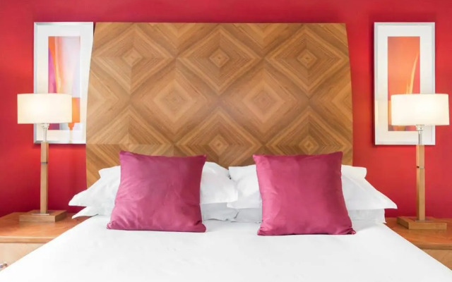 PREMIER SUITES Birmingham