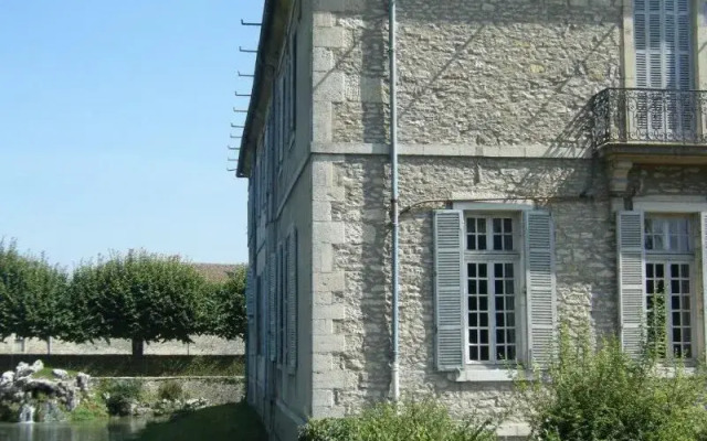 Château De Serrigny