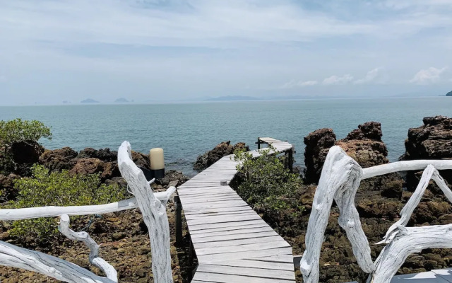 Kohjum Sea Beach Resort