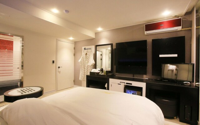 Yangpyeong Show Hotel