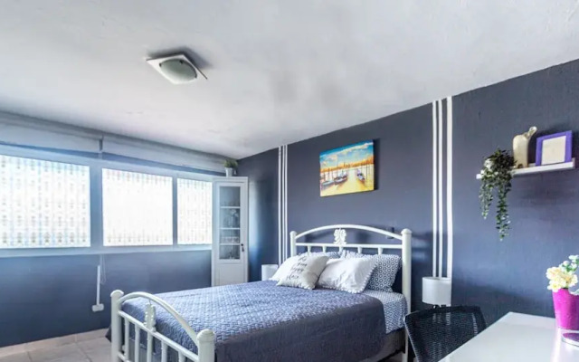 Artist's Loft With Private Jacuzzi & Roof Terrace