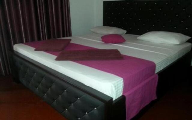 Hotel Hambantota Rest house