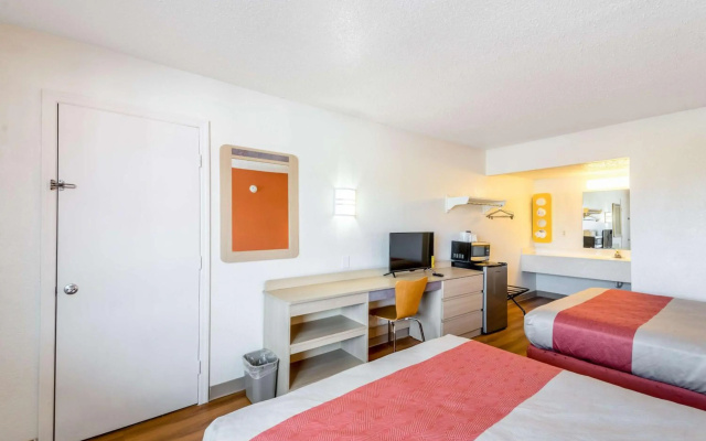 Comfort Suites DFW Airport