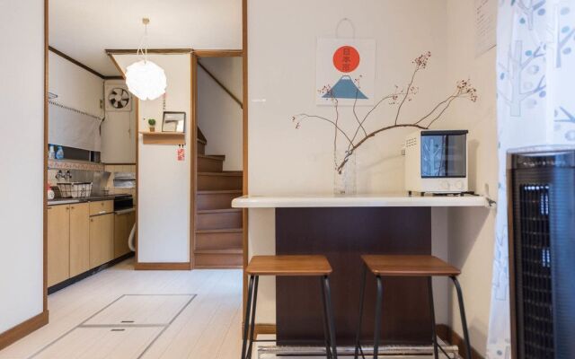 Kiraku House