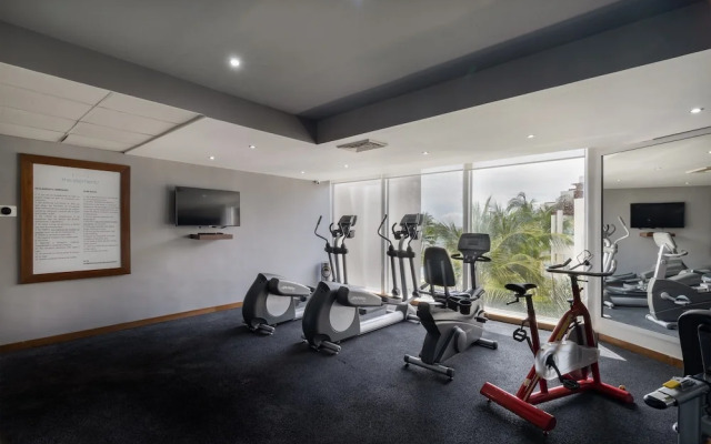 Elements Penthouse 22 4 Bedroom Condo by RedAwning