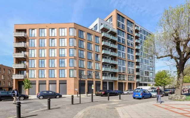 Modern 1 Bedroom Near Shoreditch With Balcony