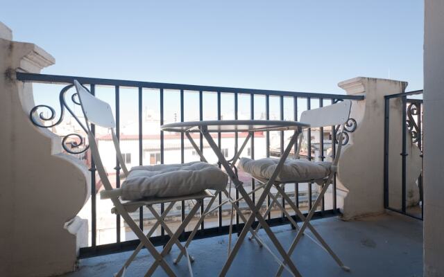 Granada Deluxe Apartments