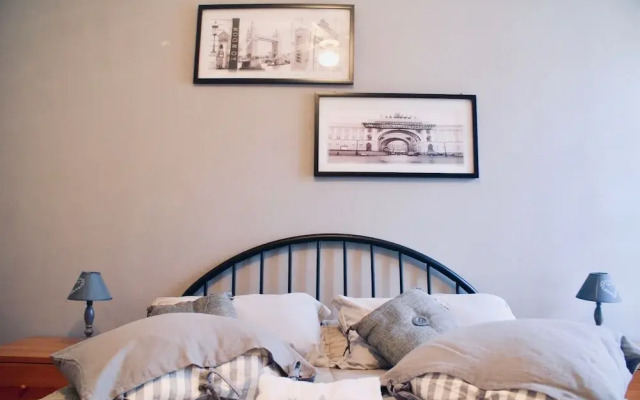 Nel quartiere a casa di Silvia