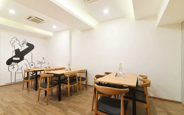 OYO Townhouse 124 Srm Kuppakonam Pudur