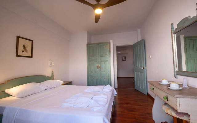 Diplomat Hotel
