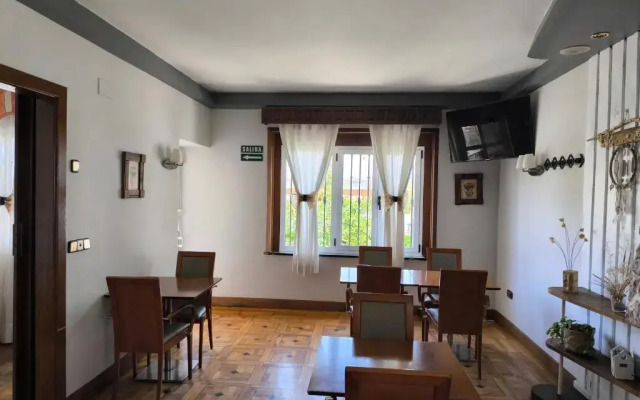 Hotel Santa Barbara - фото 3