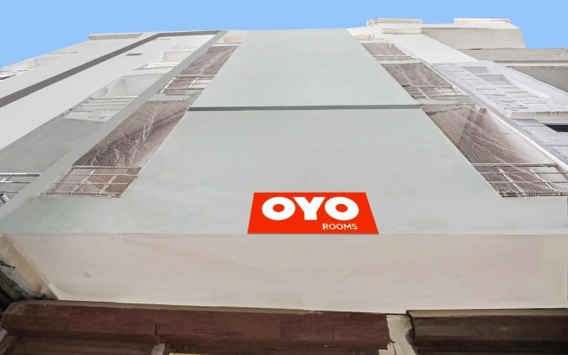 OYO Flagship 70339 Hotel Smile Residency