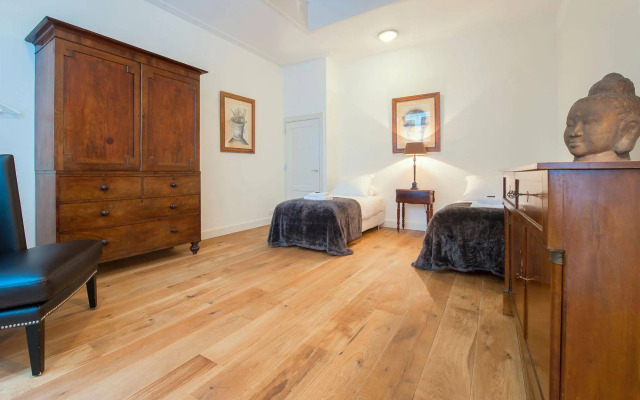 Jordaan Laurier Apartments