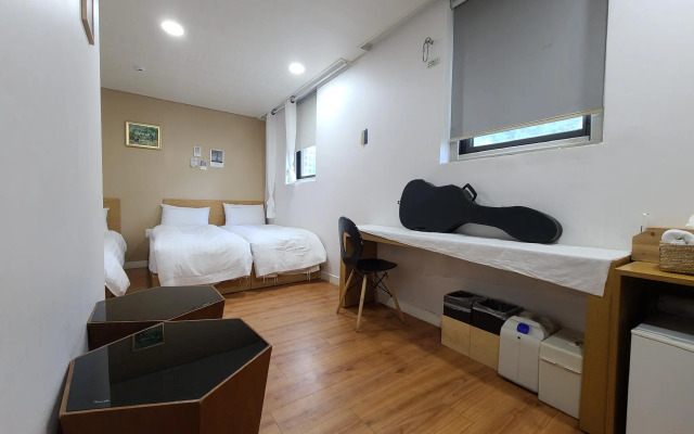 ZIYOLK Seoul Station