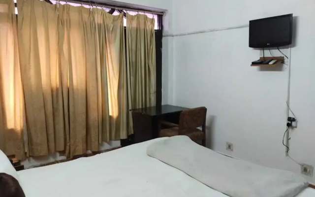 WoodStock Homestay By GRB