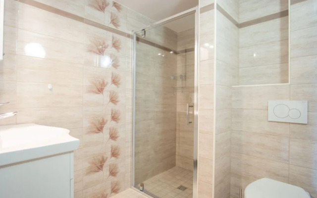 Vila Radolca Apartments and Rooms