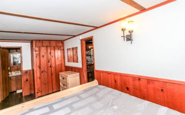 Ski Bunny Lodge