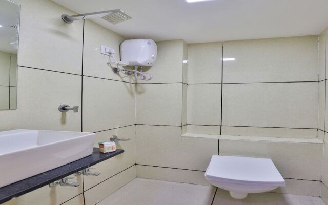 OYO 18485 Hotel Lincoln