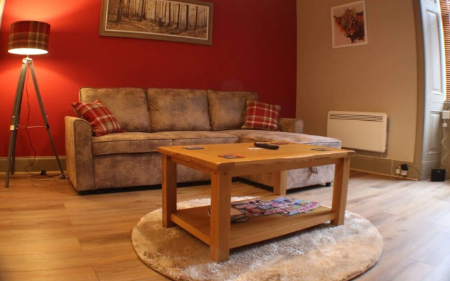 Pitlochry Stay-sleeps 3-central & Connected
