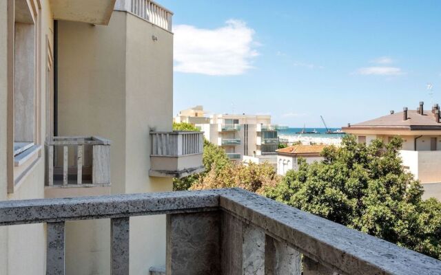 Comfy Apartment In Rimini Near The Sea