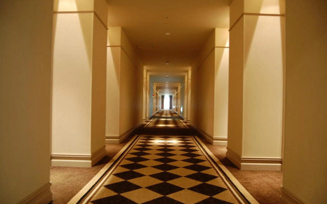 Luke Plaza Hotel