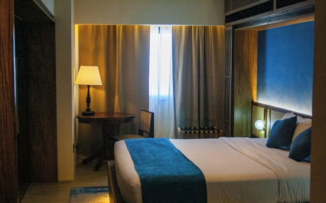 Elijah Hotel