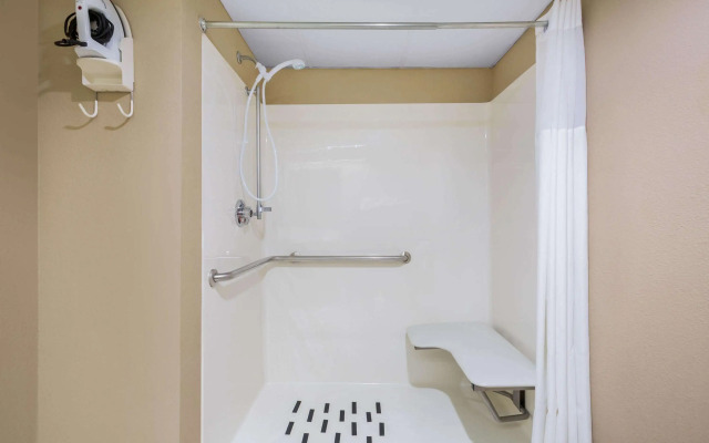 Days Inn & Suites by Wyndham Cuba - фото 5