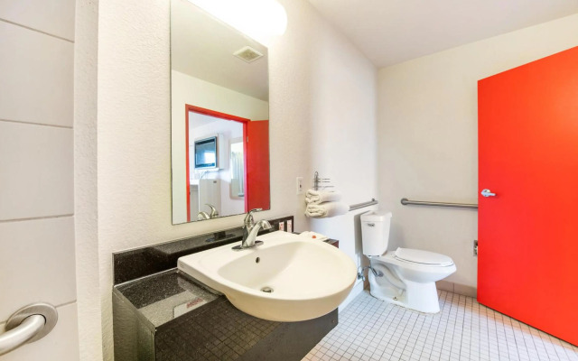 Regency Inn