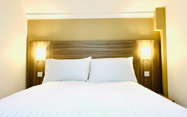 De Regency Style Hotel