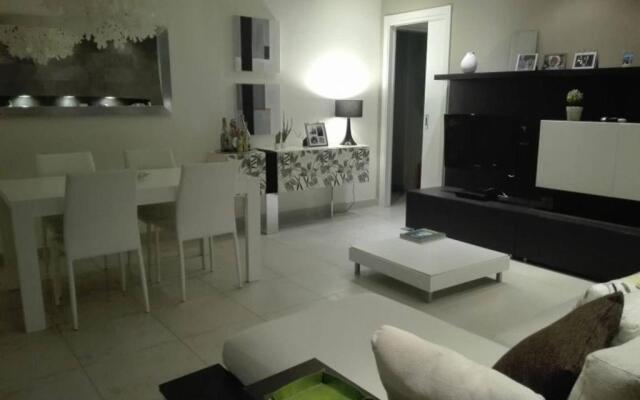 Apartment in Villa - Air Conditioned - Wi-fi - Near the sea