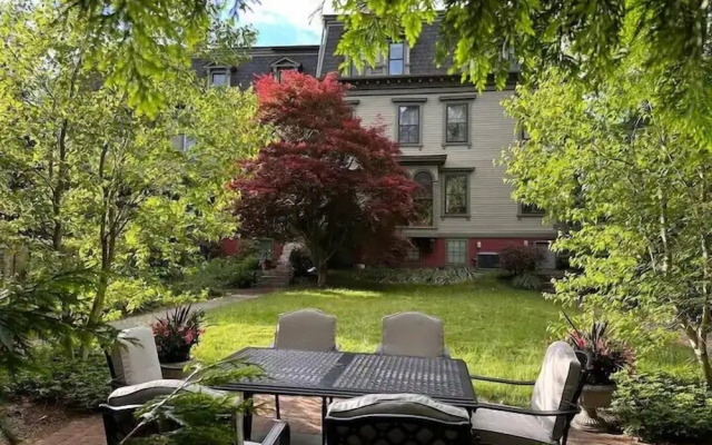 The Underwood-Hale House