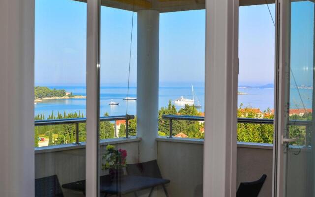 3 bedrooms family apartment A&M Milicic Cavtat