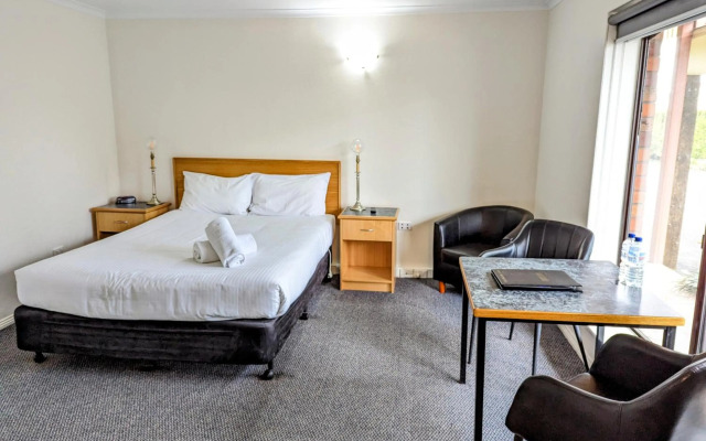 Arkana Motor Inn & Terrace Apartments